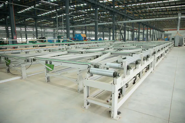 Automated production workshop at the EinsHaus factory